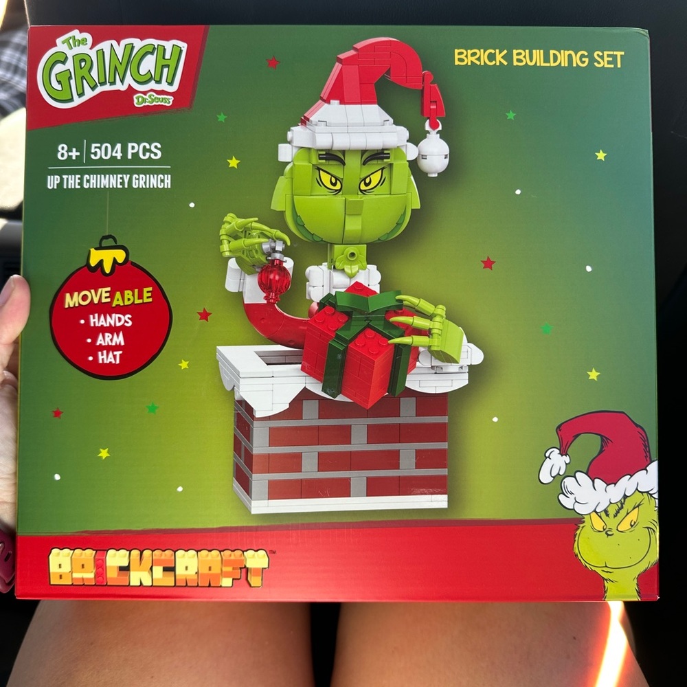 The Grinch Chimney Building Kit (504-Plastic Pcs Set) Limited Edition Christmas